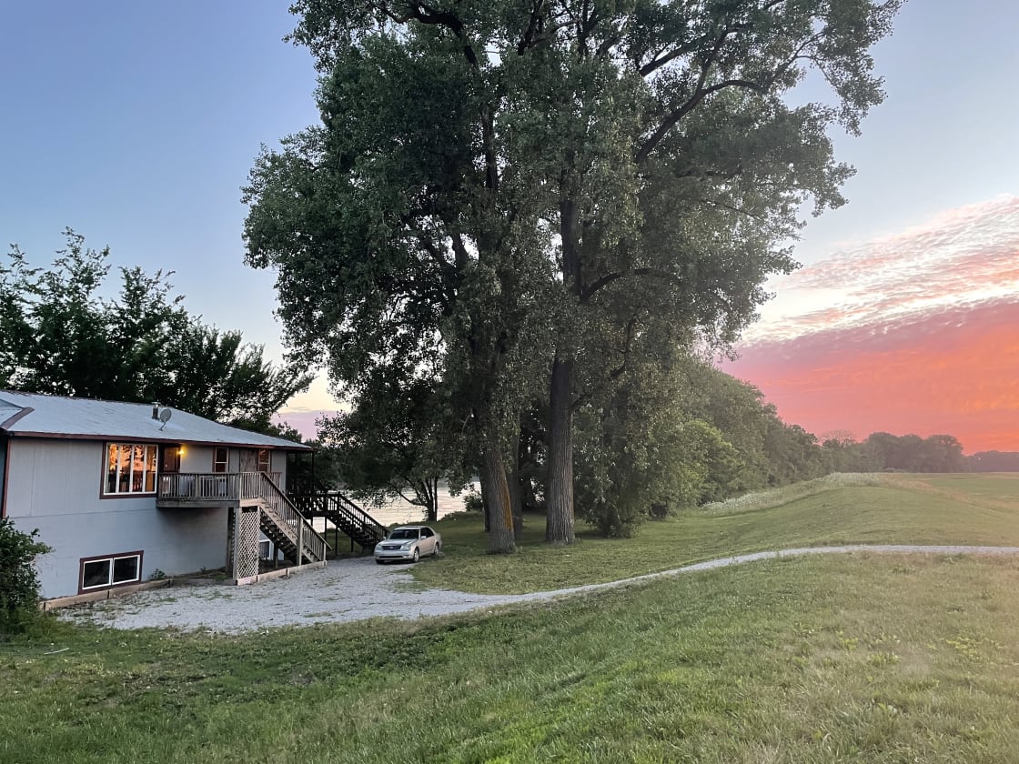 Homestead Farm on Missouri River