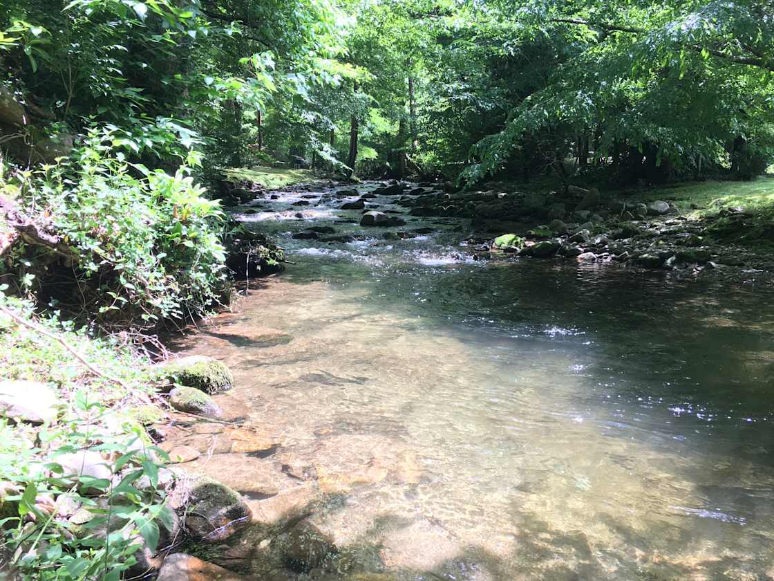Valleytown Riverside Camping