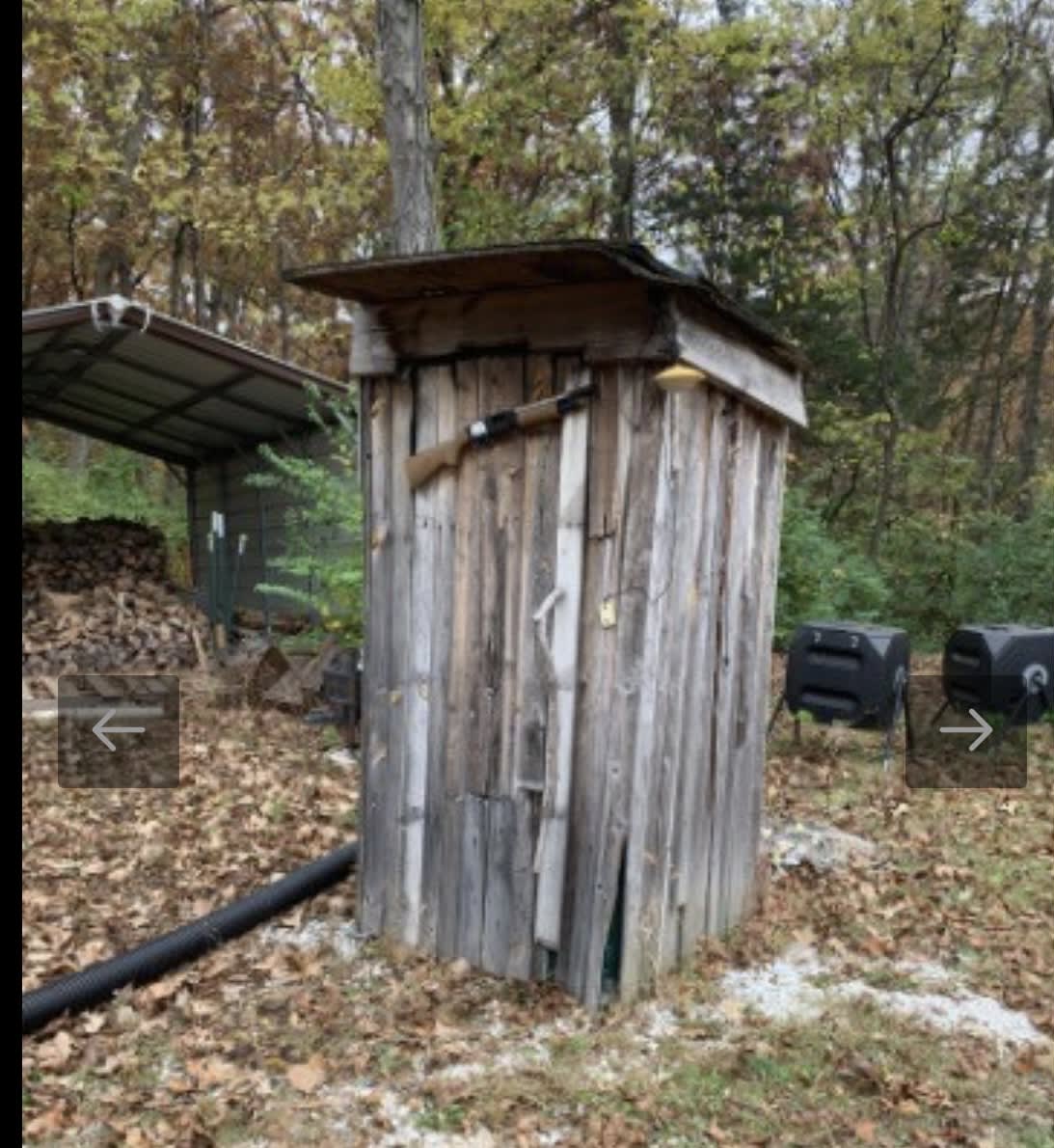 Porta potty/outhouse 