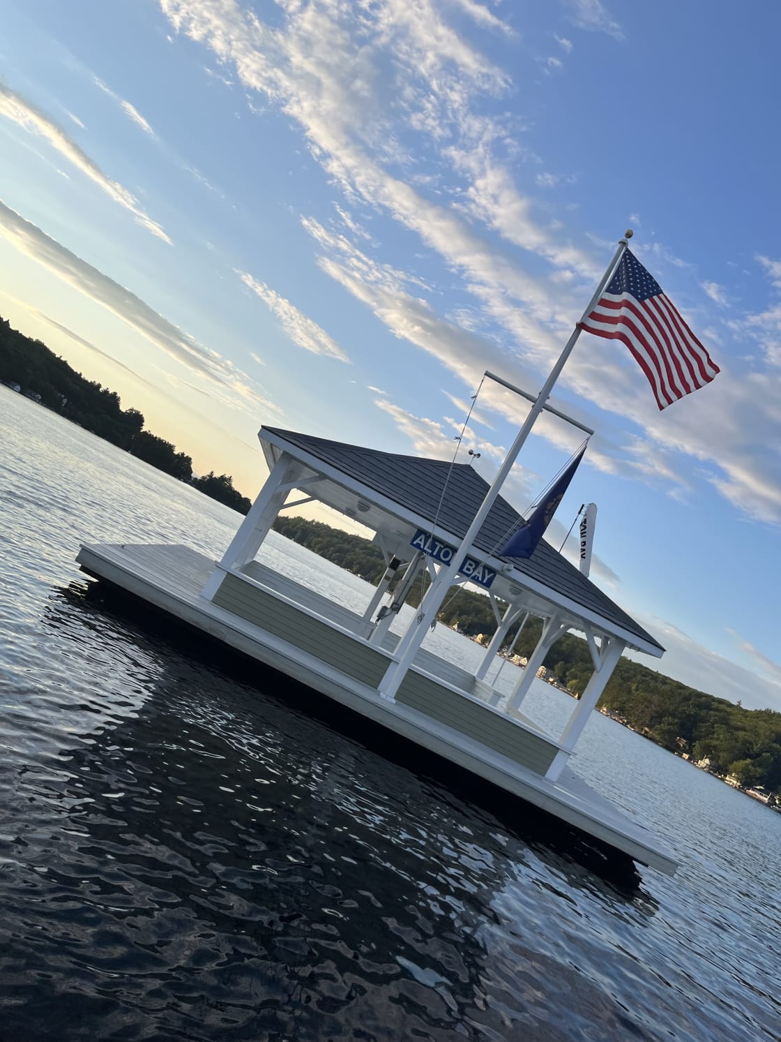 Alton Bay is the quintessential New England small town with many adventures awaiting you. This is Alton Bays signature Pavilion on Lake Winnipesaukee