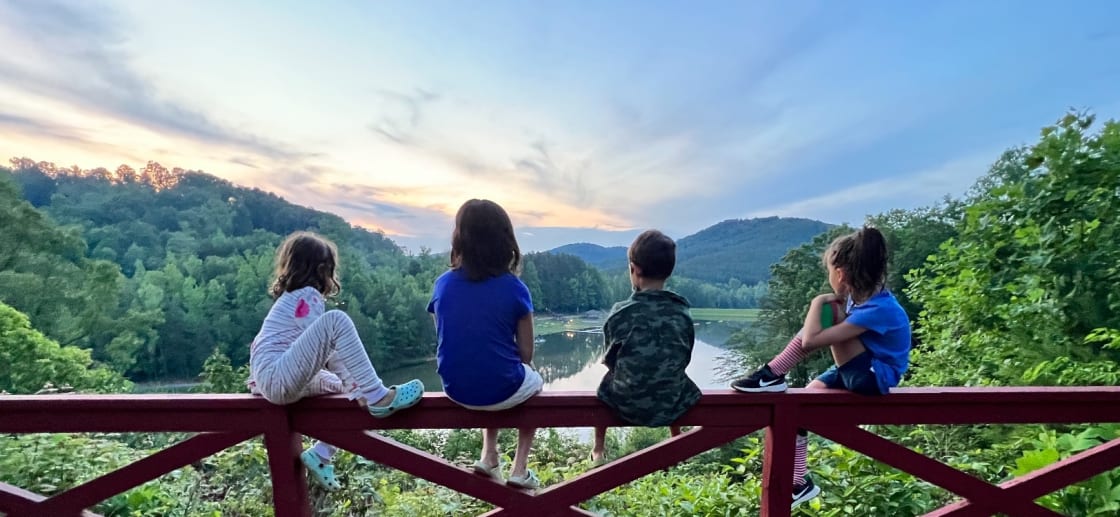 Picture of our kids with friends at the overlook next door at Jelly Stone Yogi Bear Campground. 