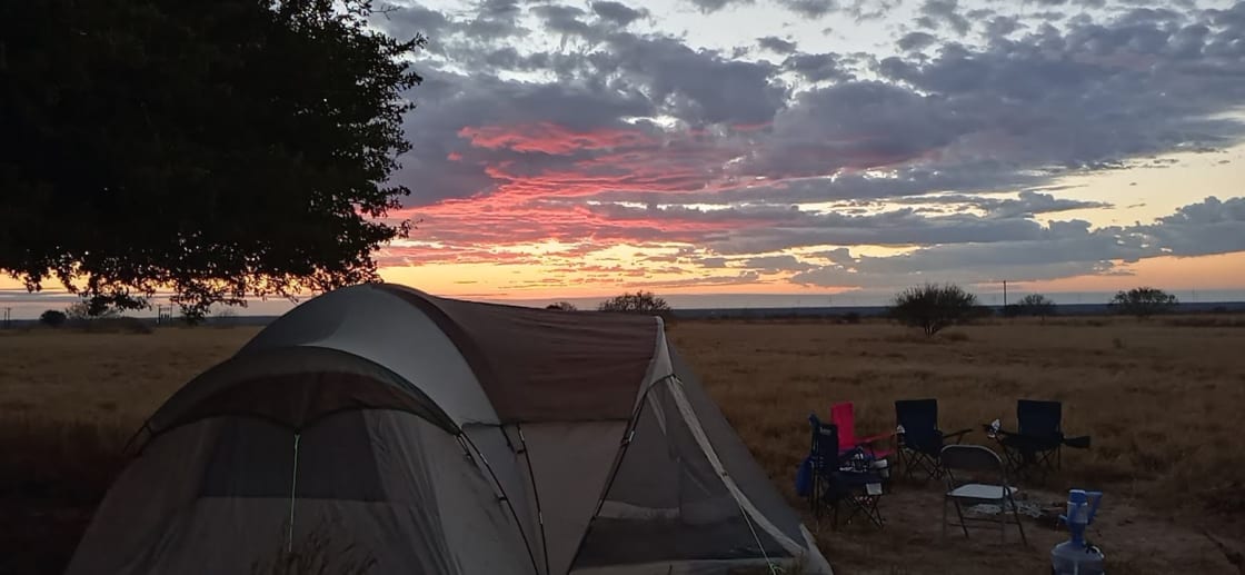 SUNSET HILLS RANCH AND CAMPSITES