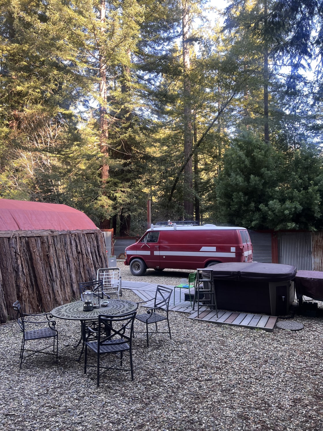 Glamping in the Redwoods  🐶🐕💃🕺🏼