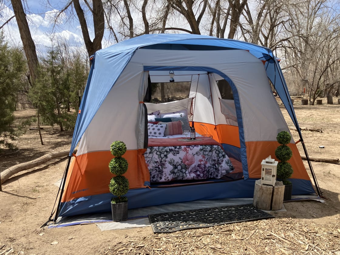 Full-height tent--no stooping!