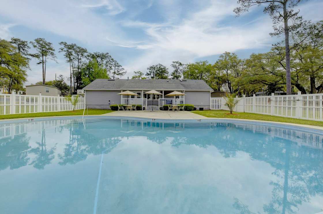 Bayhead RV and Manufactured Home Community