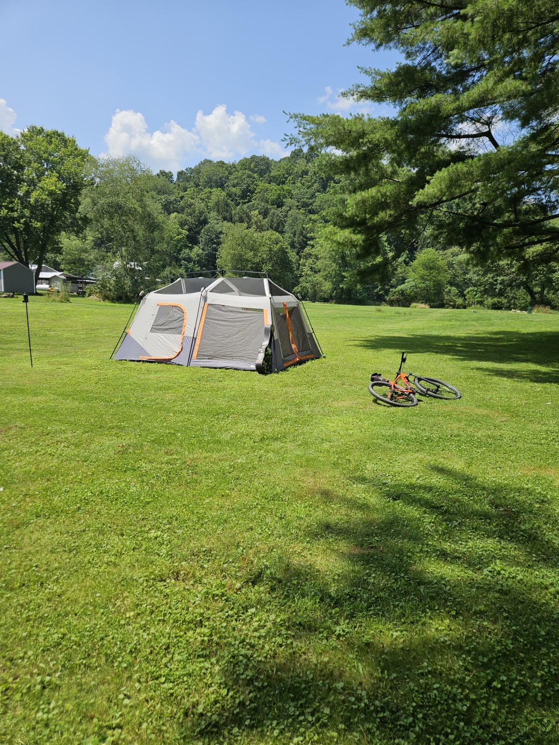 Camp paradise