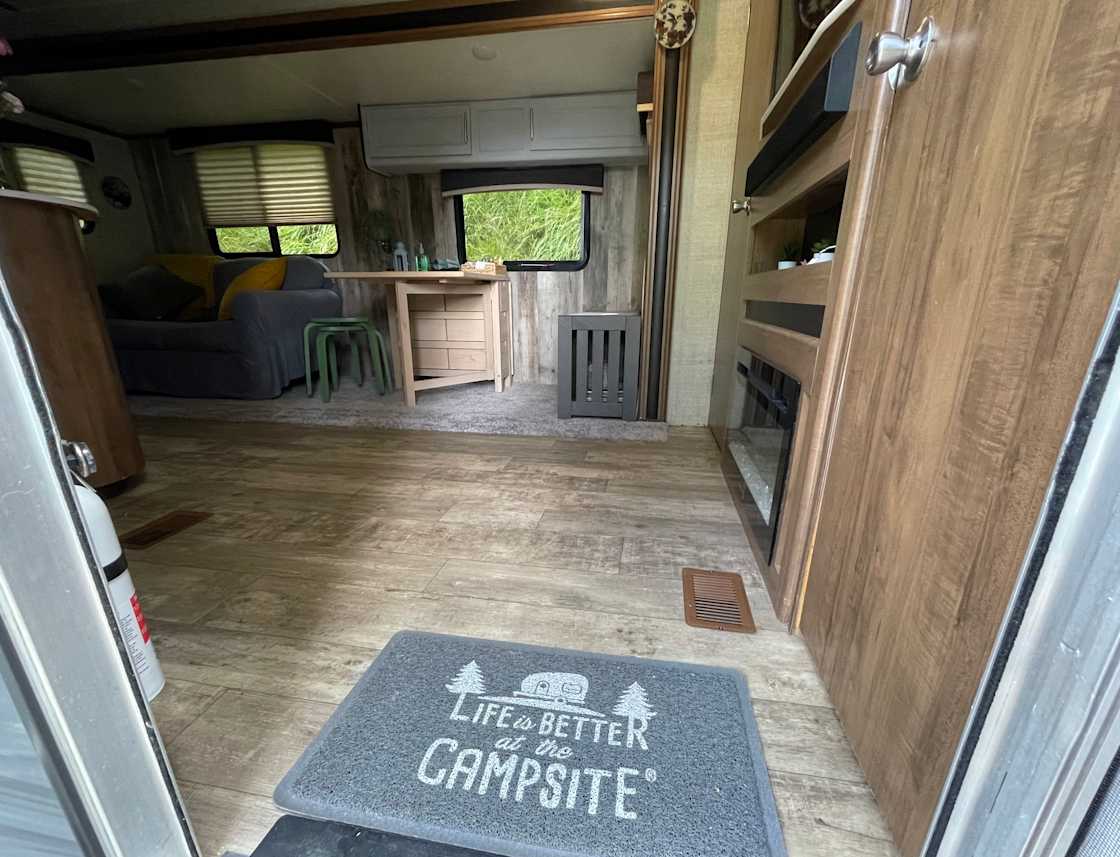 Cozy Camper Blue Ridge Mountains
