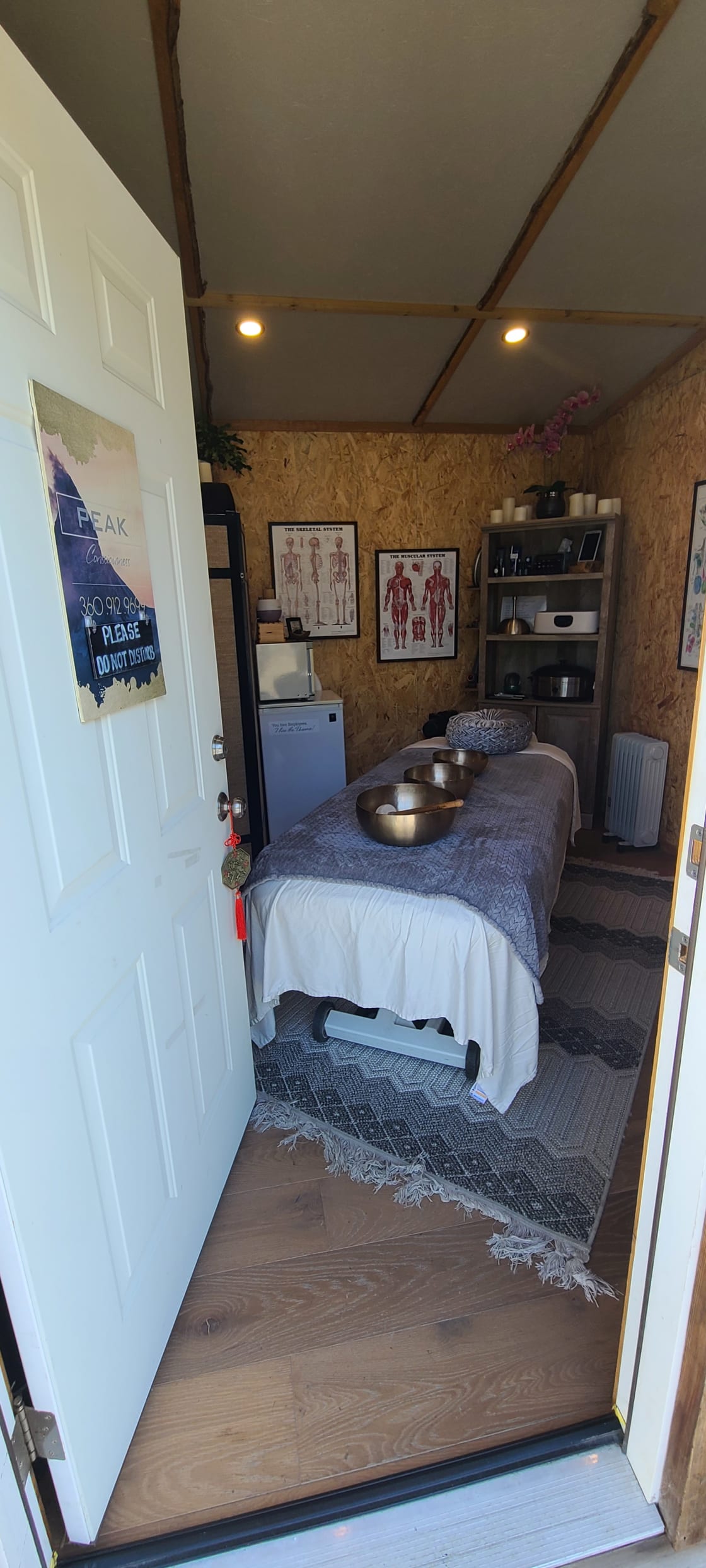 The owner offers a plethora of bodywork on Thursdays and Fridays, just 100 feet away! 

Hike the Parks and then unwind with massage. Check Julia's schedule with the link here https://bit.ly/3sSTVwo 