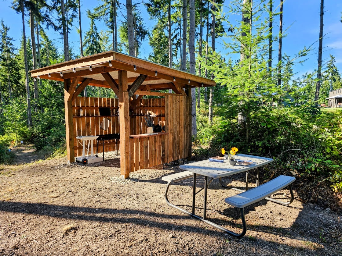 DOME RENTAL: cookhouse and picnic table