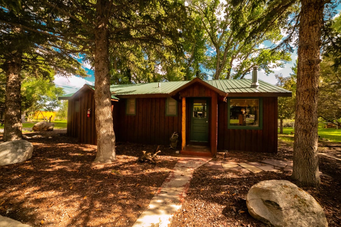 Chinook Winds Cabins