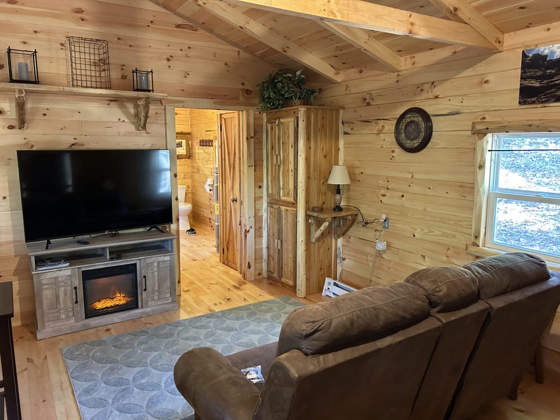 Cozy mountain log cabin