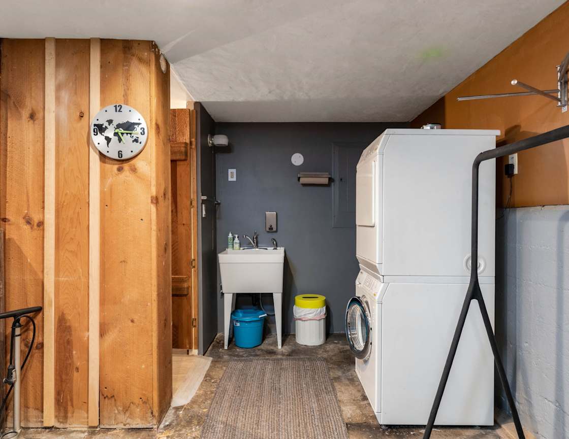 Nevada City Nest