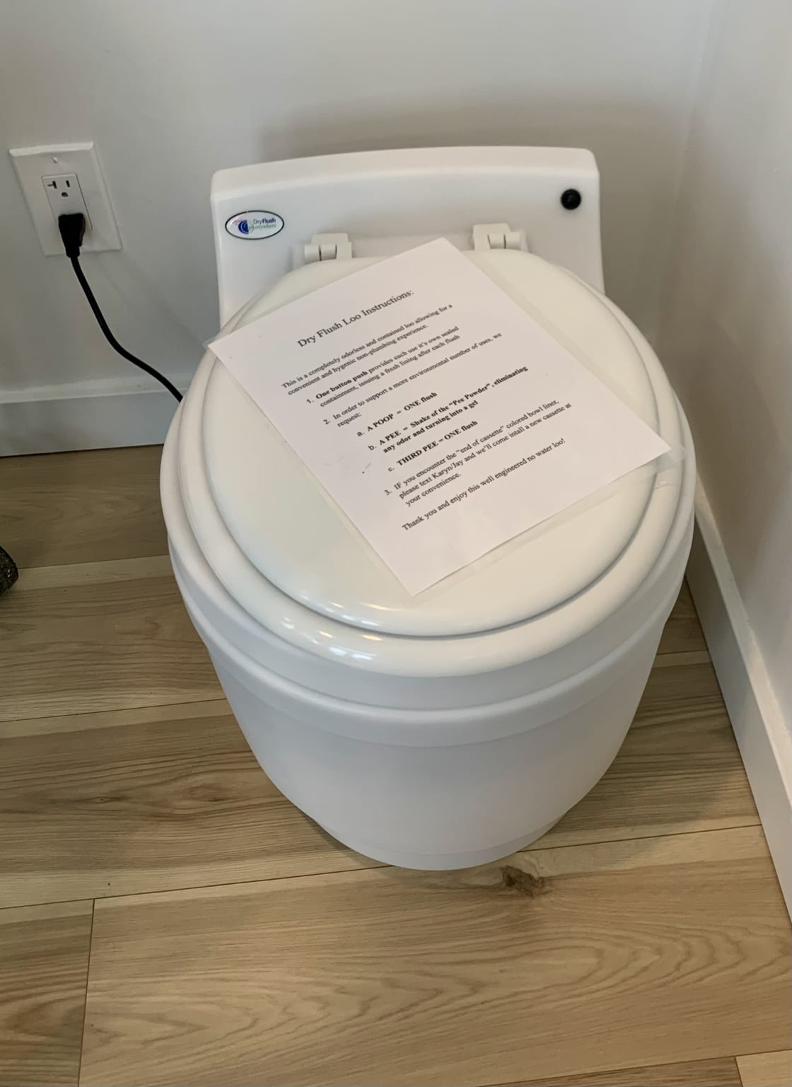 The dry flush toilet was easy to use and clean