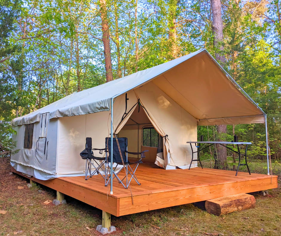 Nature meets luxury at the Sarabi tent.