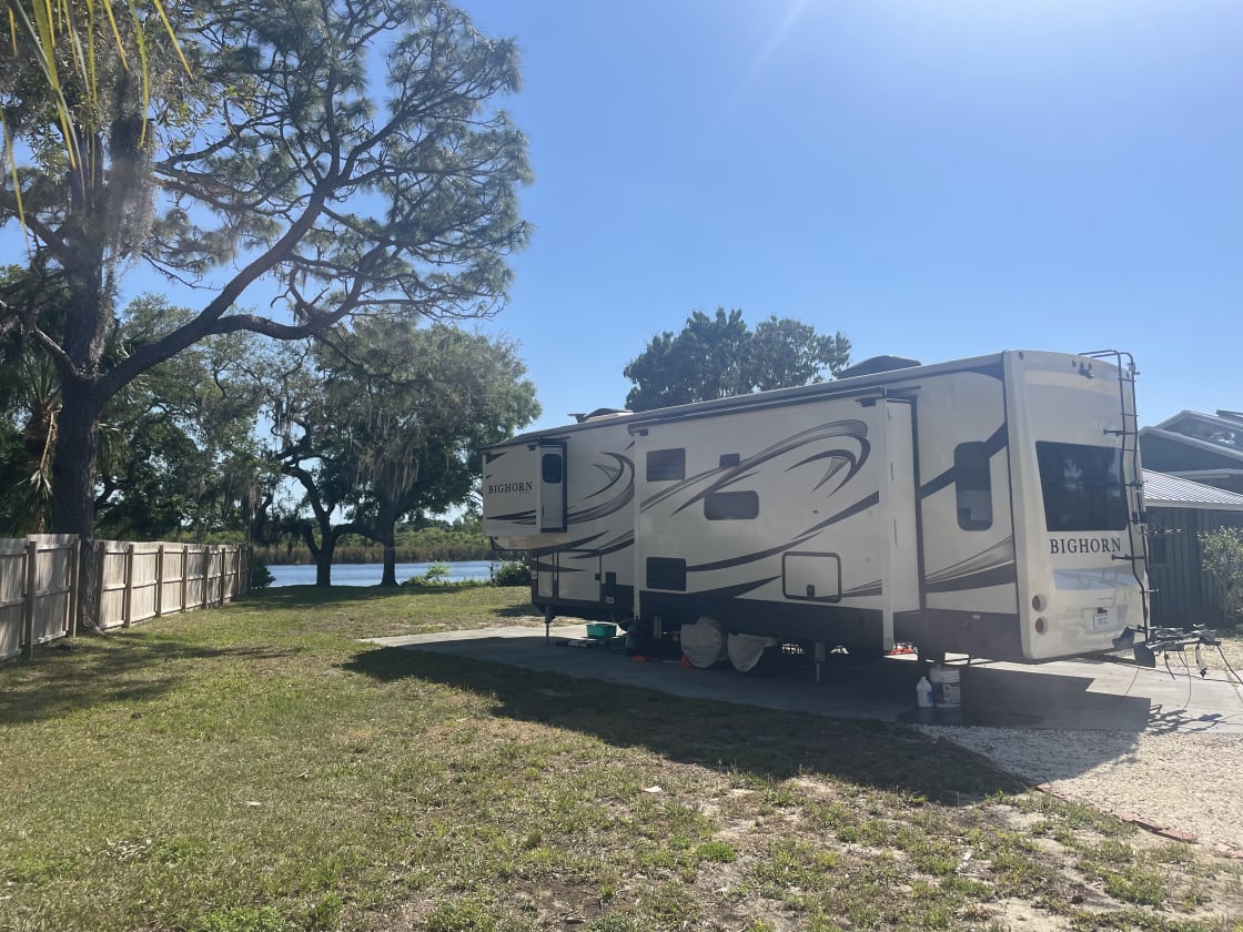 Lakeview RV Pad. 1 Mile To Beach.