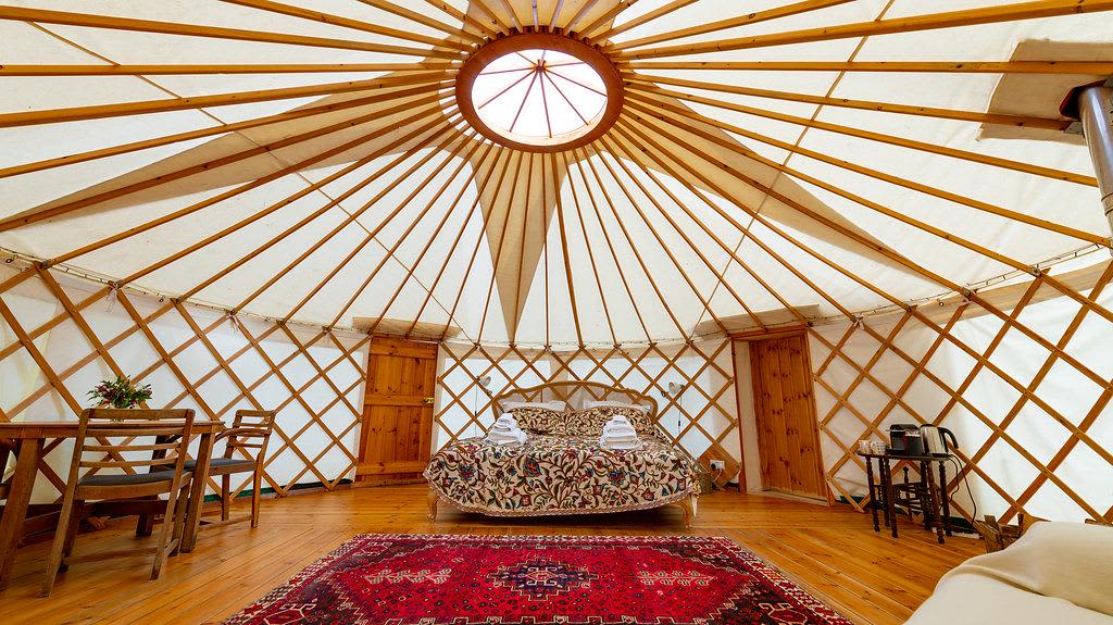 Russet: Luxury ensuite Yurt with Hot-Tub