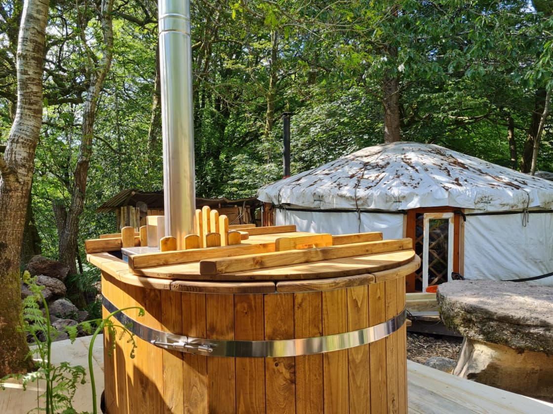 Yurt, woodfired hottub