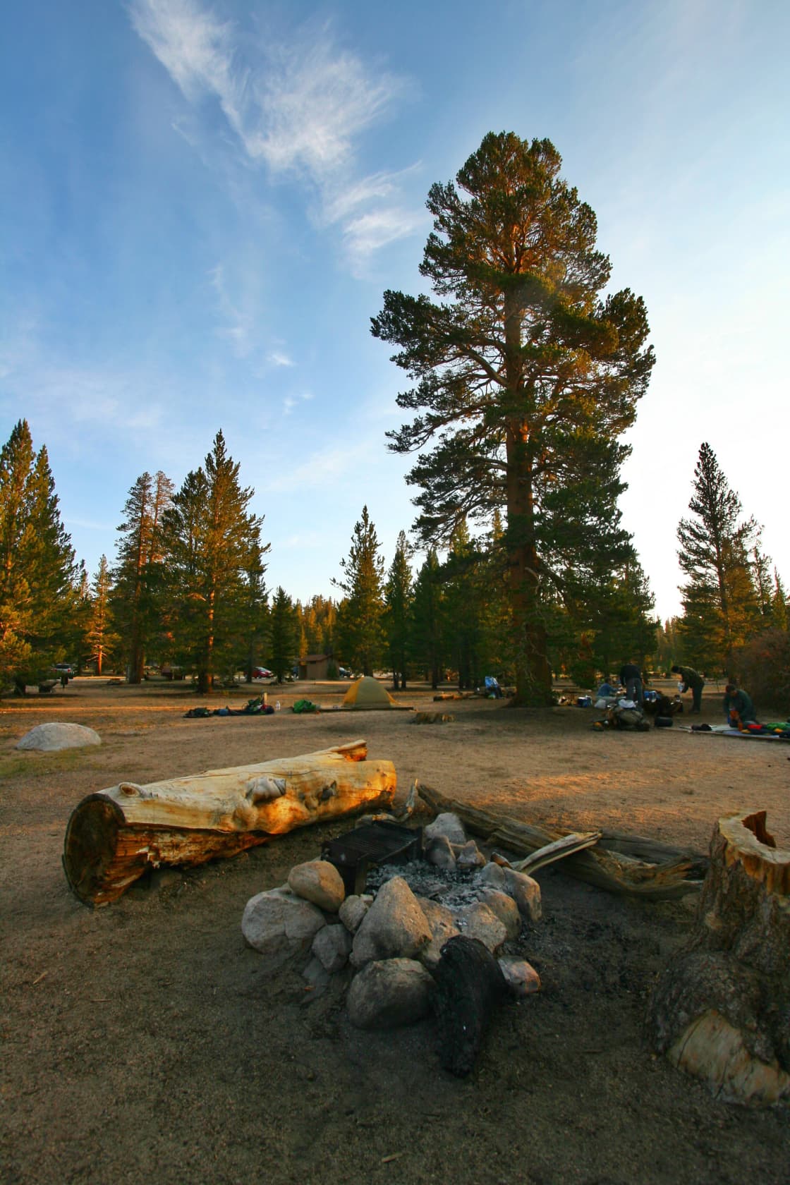 First-come, first-serve campsite. A great place to stay on your way to climb Mt. Whitney or Langley. The campground is at about 10,000ft elevation so it helps with acclimation. There are several trails to alpine lakes in the area. 