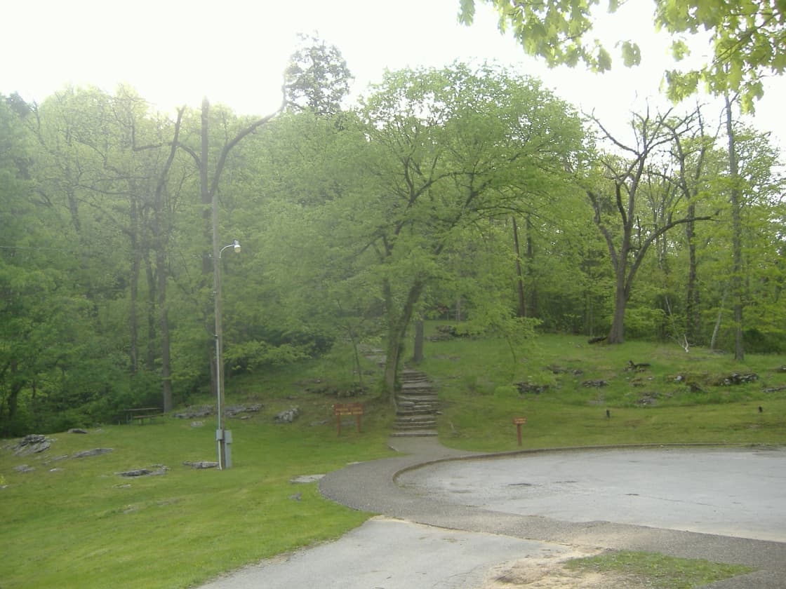 Carter Caves Campground