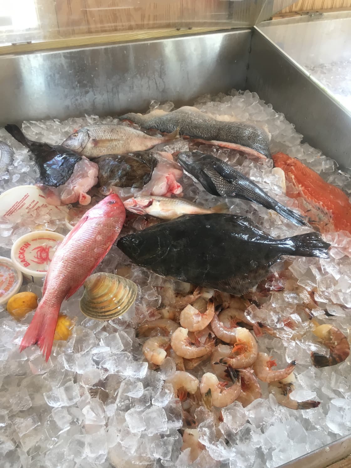 You're 20 minutes from the ocean! Livingston Creek has fresh seafood year round! From shrimp to oysters to crawfish to flounder... do you have a favorite? We can get it!