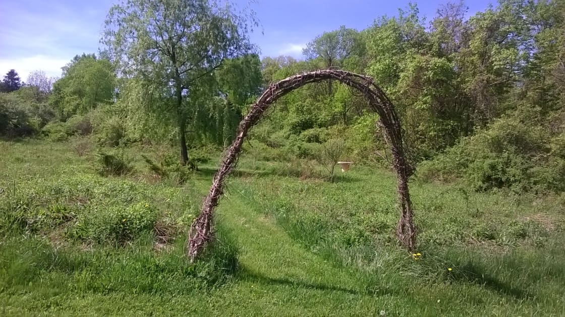 Arch at beginning of labyrinth