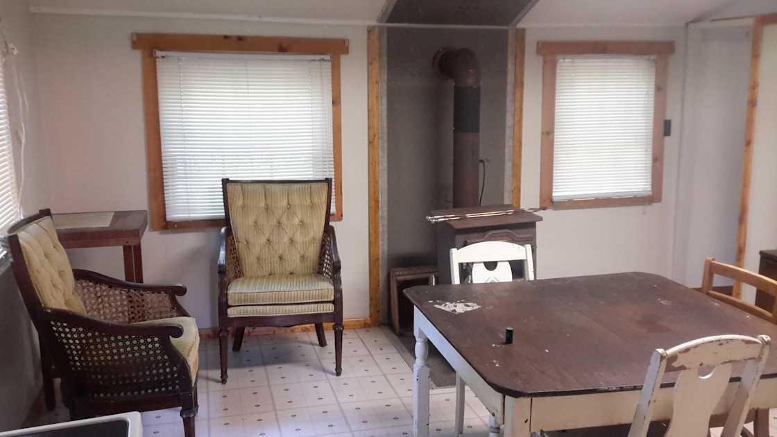 Horn's Cabins our farm camp Hipcamp in Manns Choice, Pennsylvania