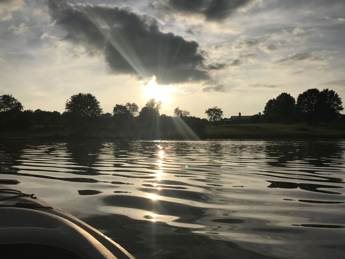Kayak around the pond, enjoy the beautiful sunsets at Under Ōne Sun. 