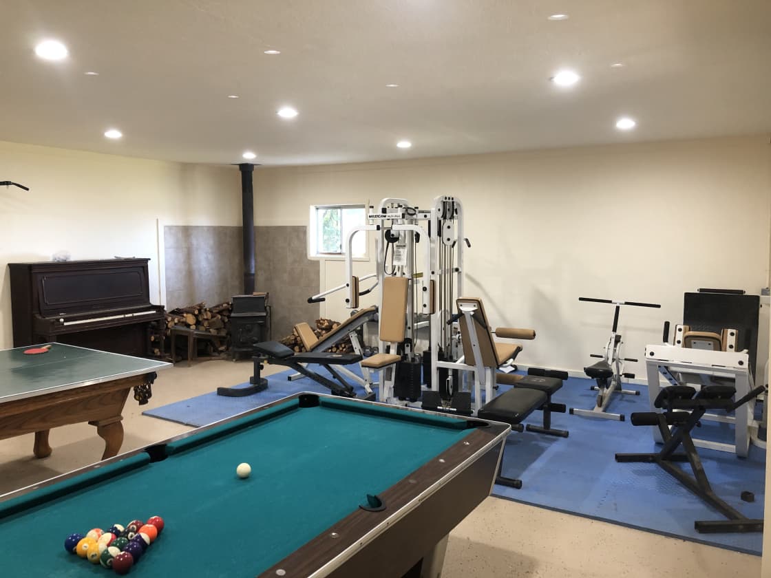 Play pool, ping pong, piano, darts, or even hit the gym and the boxing bag! Our Game Room/Gym is open to all campers!
