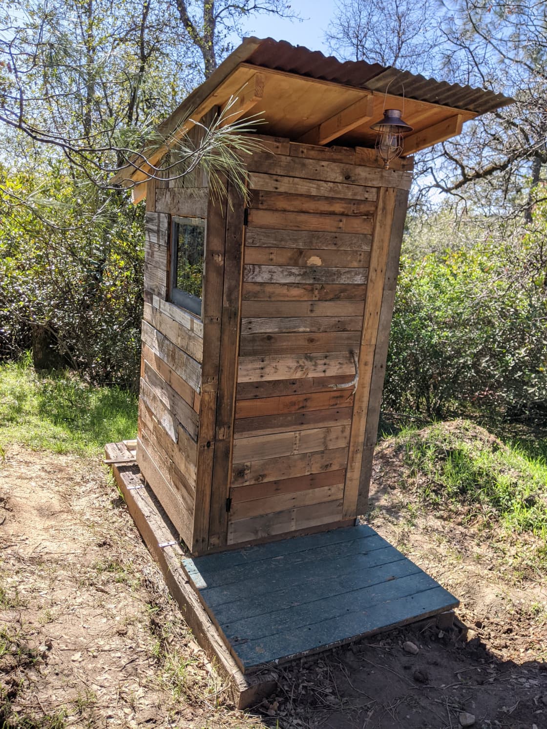 Brand new outhouse! Super clean and stylish!