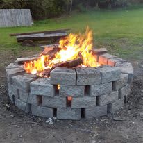 Main feild fire pit for all to enjoy. 