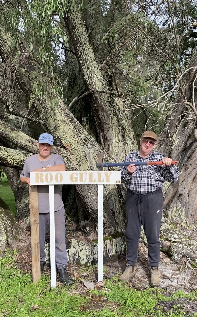 Roo Gully signage the boys did a great job 👏 come see our large Kangaroo 🦘 family 🦘