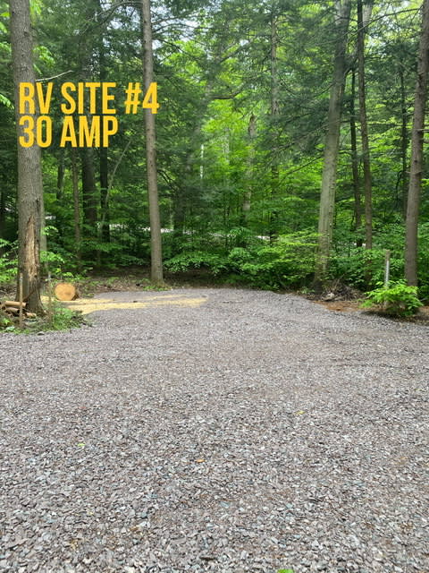 Site #4, 30 Amp 
Accommodates up to 35 FT RV