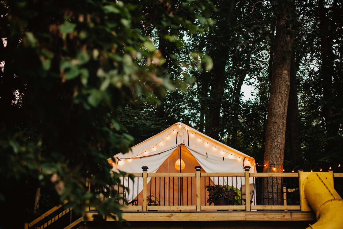 The tent is so cozy and dreamy when the sun goes down. It has plenty of lights and having electric really does make this "glamping"! 