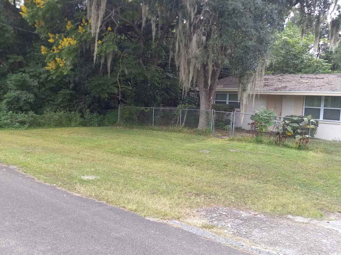 Alamo Rv rentals Hipcamp in Gainesville, Florida