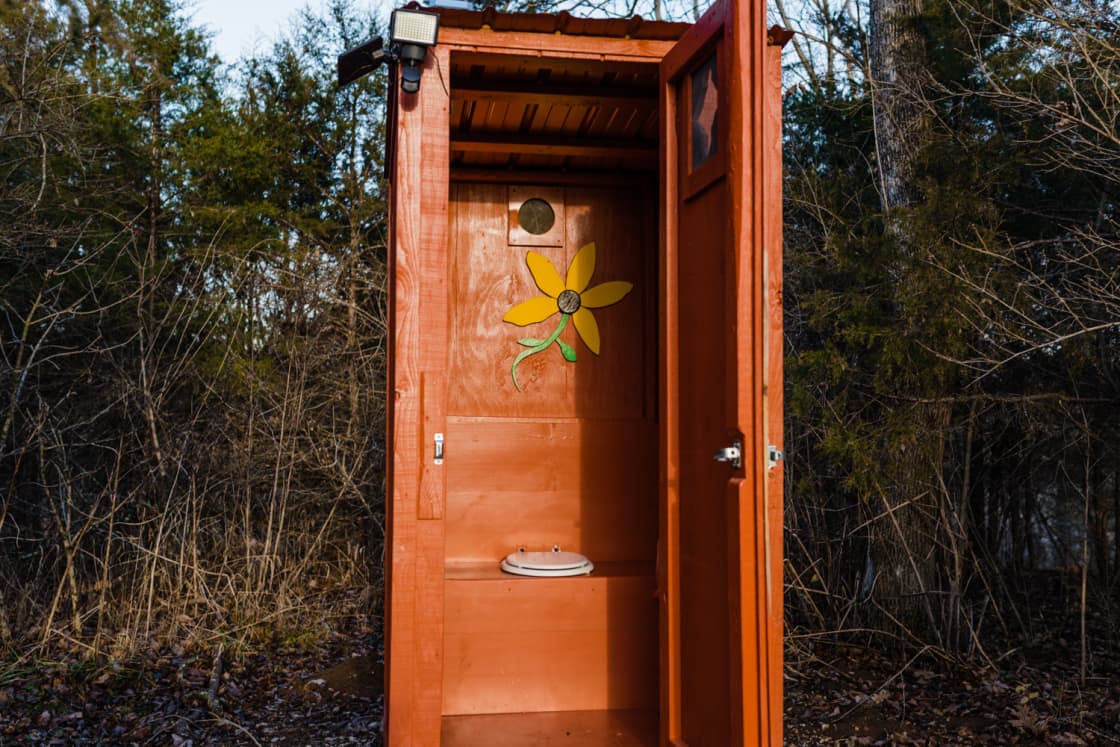 I was amazed at the outhouse the host had built, it was super clean, cute and smelt good.
