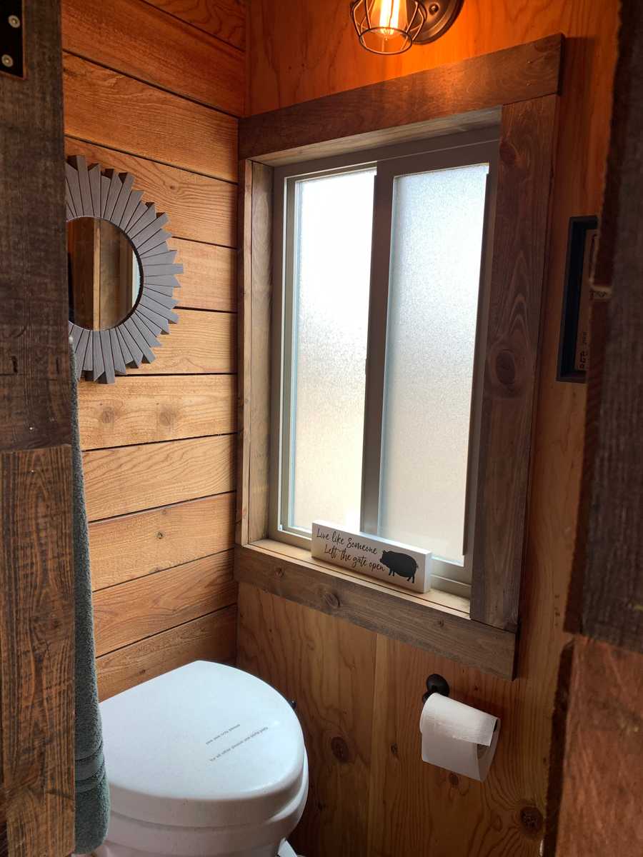Composting toilet in tiny house!