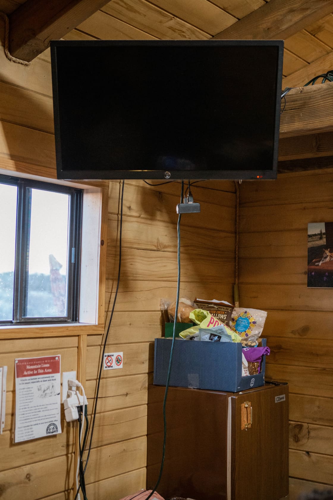 The cabin also has a TV with things like Netflix loaded onto it. 