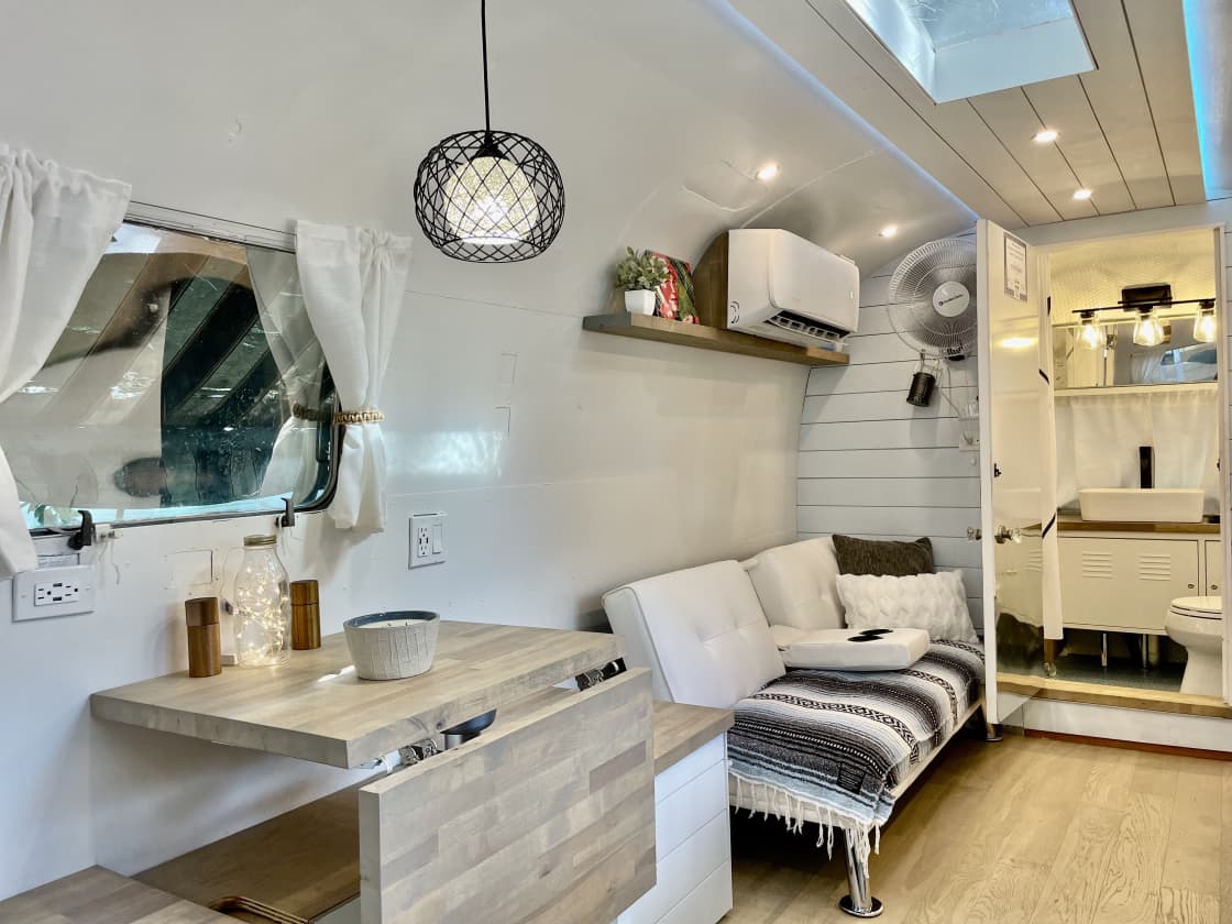 Tampa Airstream Farm Stay