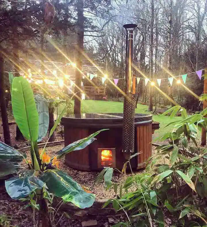 Wood-fired hot tub with firewood and kindling supplied!