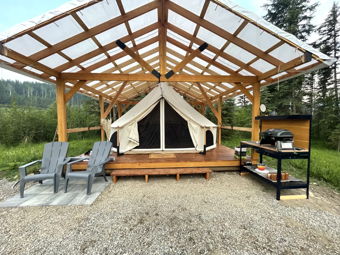 Covered canvas tent
