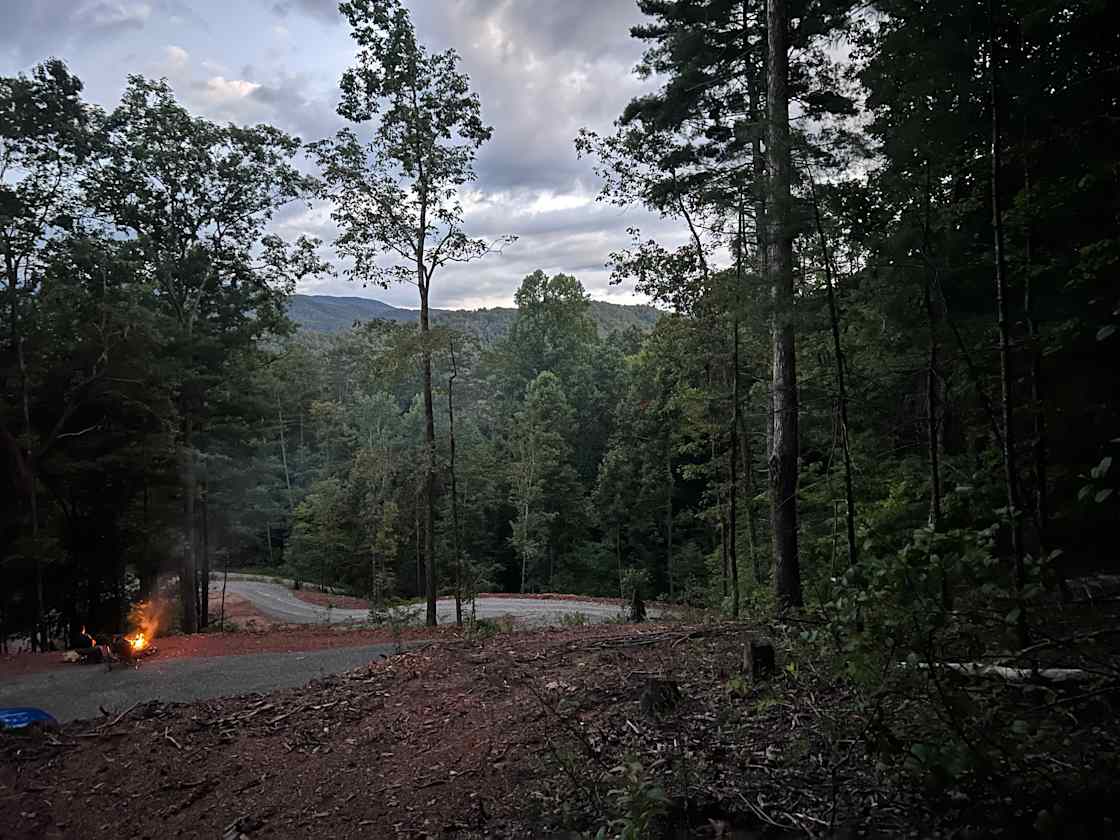 Tomascik Acre Woods Hipcamp in Tallassee, Tennessee
