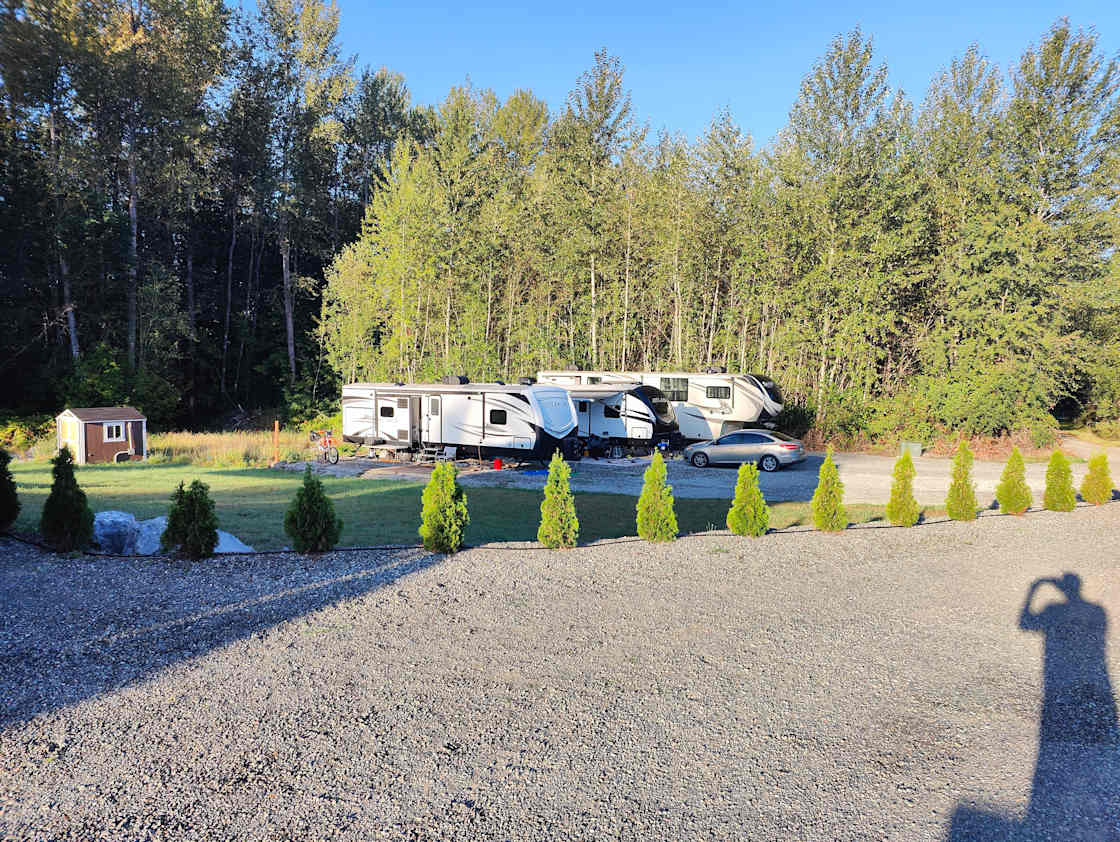 Hill. Top Hipcamp in Lake Morton Berrydale, Washington