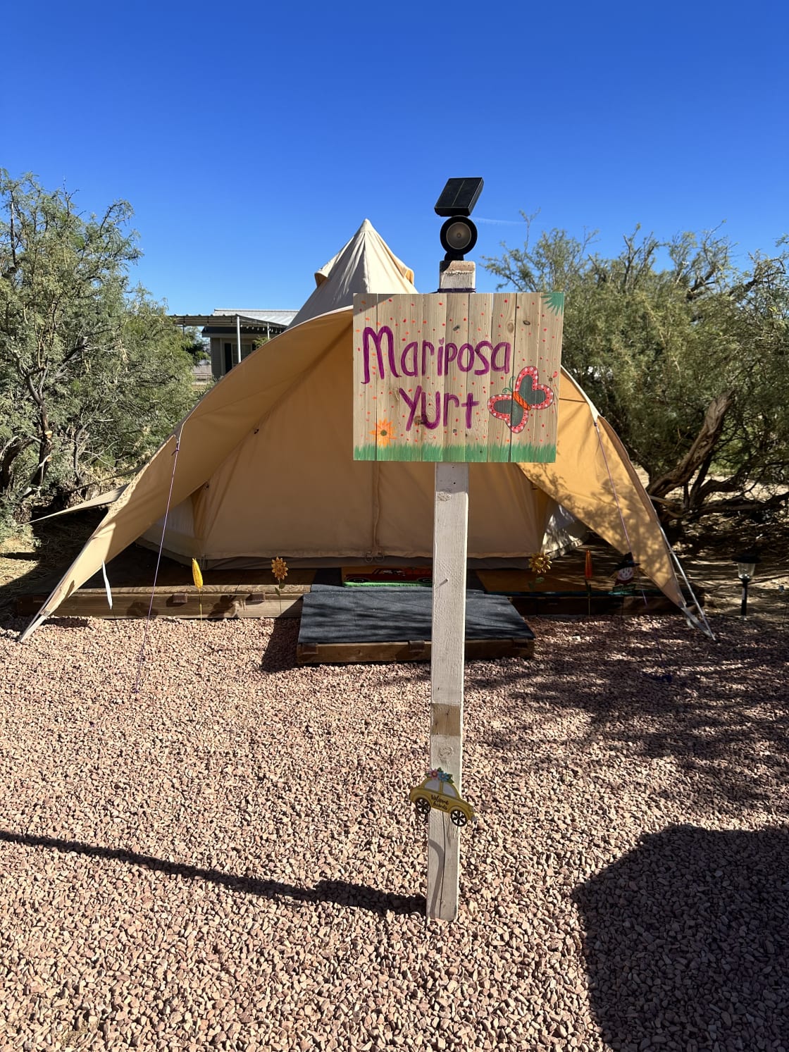 Mariposa Yurt / Near las vegas