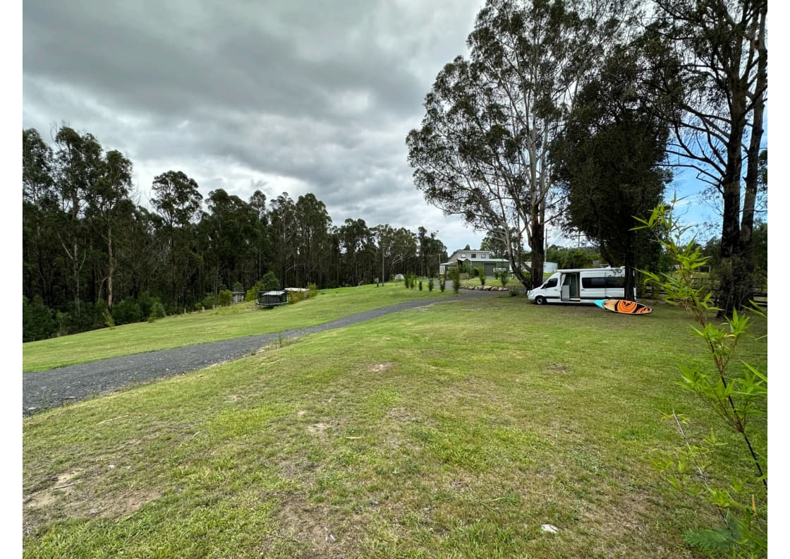 Open area for larger vans and RVs
