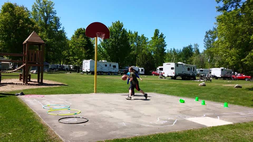 Twin Ells RV Park Hipcamp in West Chazy, New York