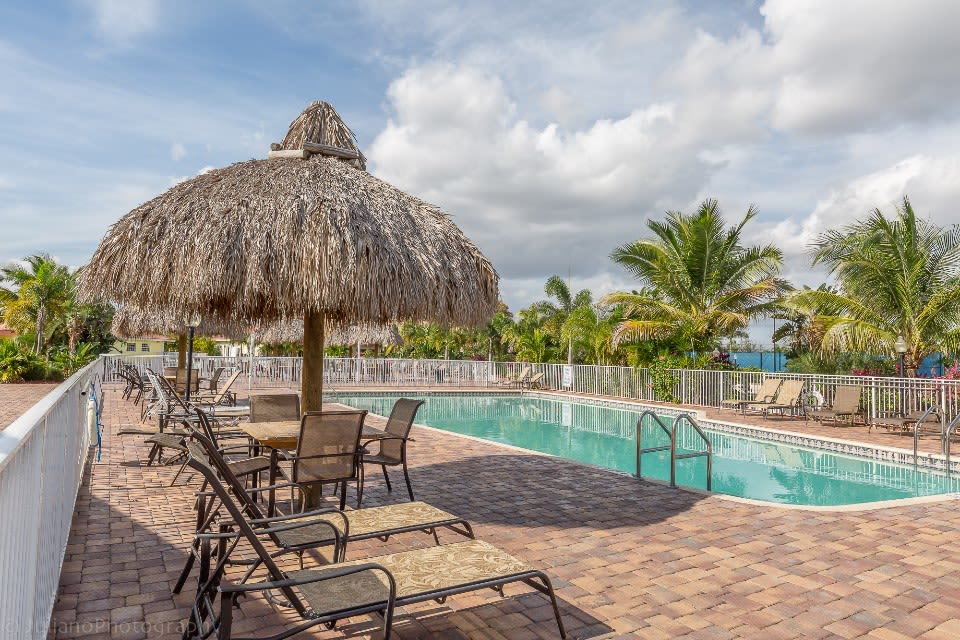 Aztec RV Resort - Luxurious Upscale