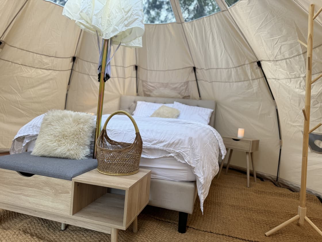 Glamping On The Rivers Edge