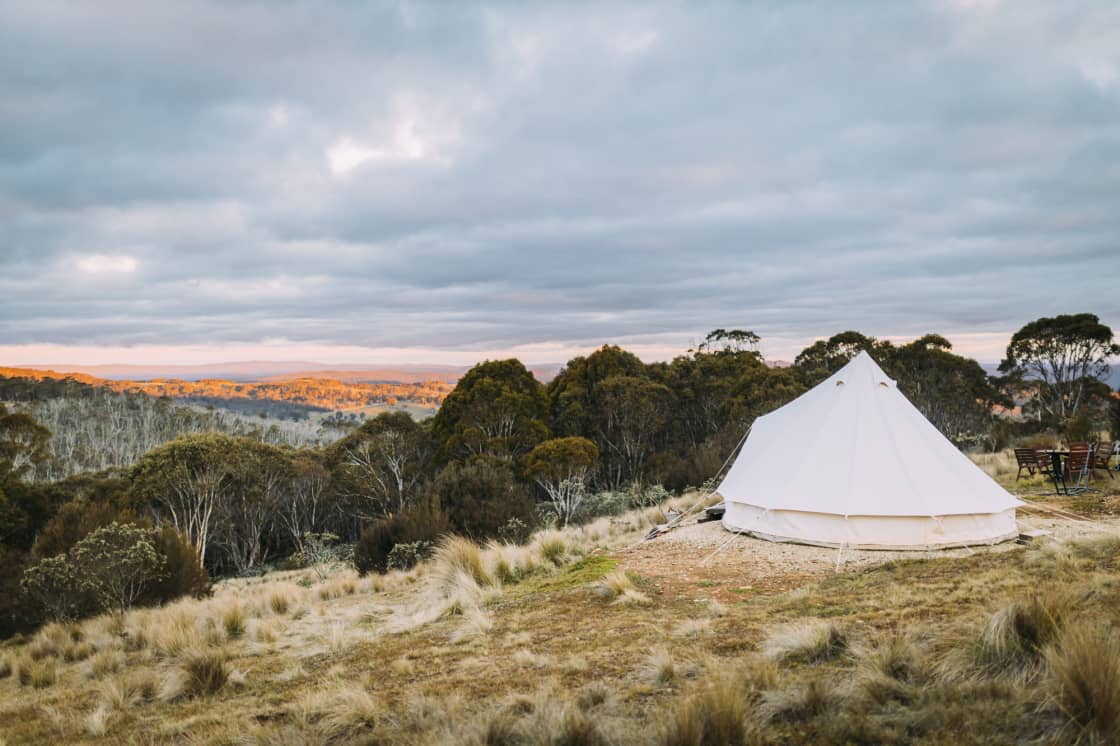 Glamping tent with mountain views 