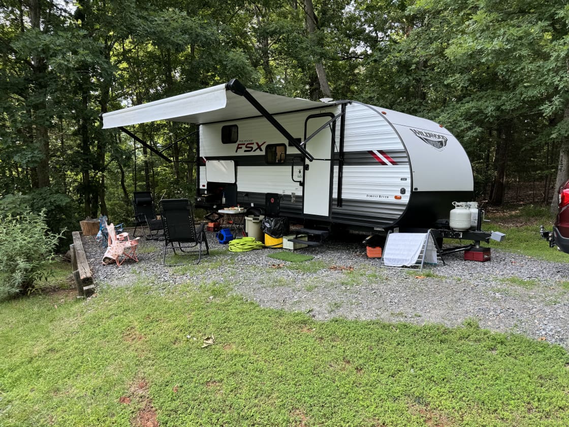 Peaceful RV Camping W Lake Access