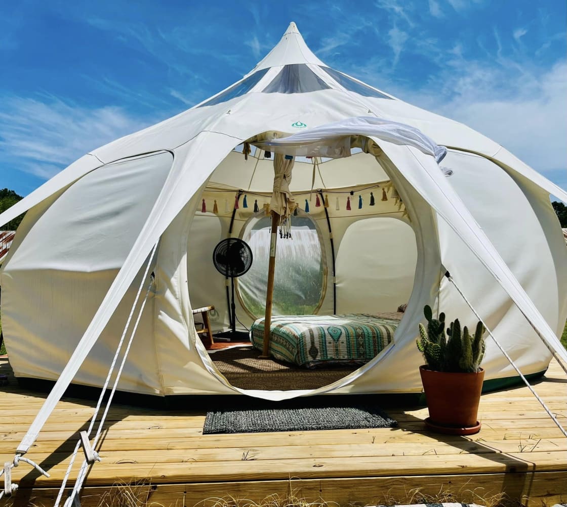 Stargazer Yurt Near Ocean City, MD